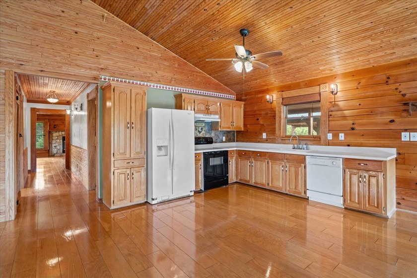 Escape to the peaceful country lifestyle you've been dreaming of - photo 13