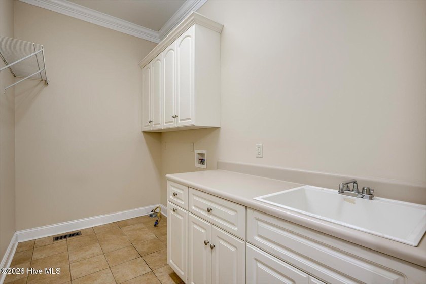 Welcome to West Lake! This beautifully designed 4-bedroom, 3 - photo 22