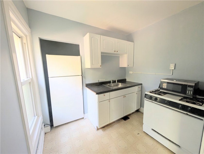 Another Rockin' Rochester Property! This beautifully updated - photo 11