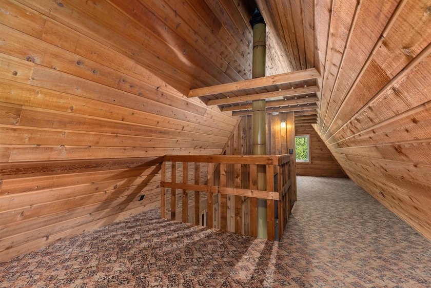 A-Frame - 3 seasons, 2 bedroom home on quiet, private Lake - photo 18
