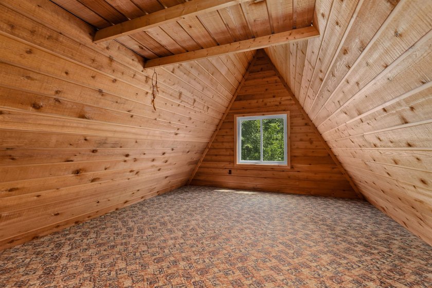 A-Frame - 3 seasons, 2 bedroom home on quiet, private Lake - photo 19