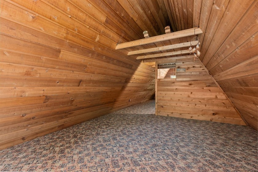 A-Frame - 3 seasons, 2 bedroom home on quiet, private Lake - photo 20