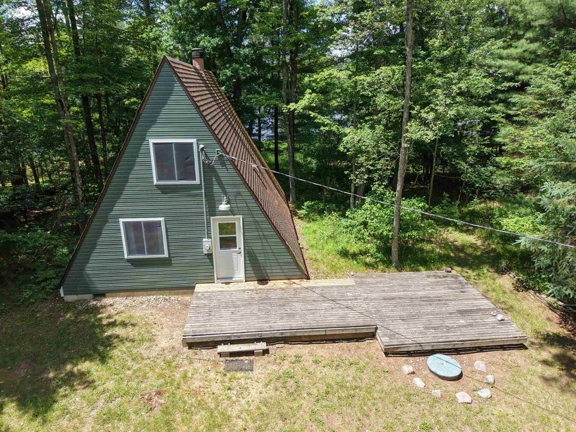 A-Frame - 3 seasons, 2 bedroom home on quiet, private Lake - photo 29