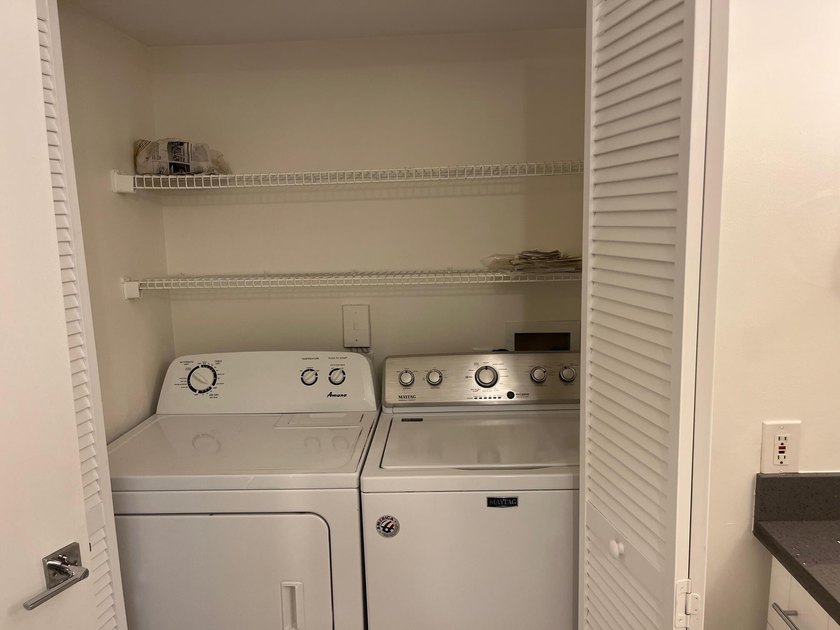 Exceptional opportunity to purchase a 2 bedroom 1 bath condo in - photo 13