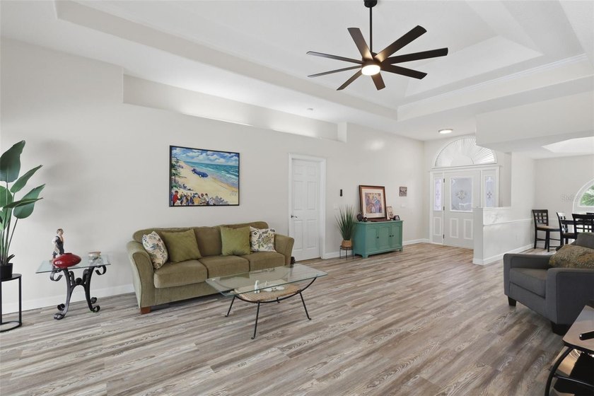 Located just minutes to the Beach or Intracoastal River in the - photo 22