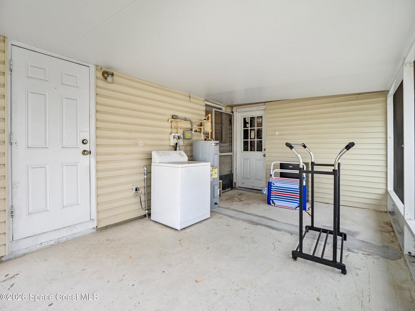 Discover the perfect blend of comfort and convenience in this - photo 23