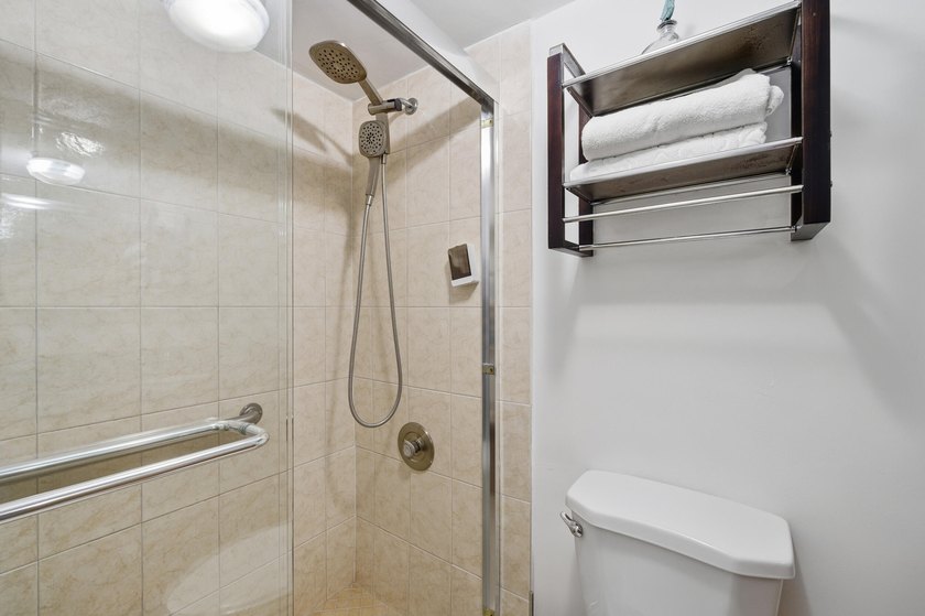 Welcome to 433 Flanders J in the highly desirable Kings Point - photo 26