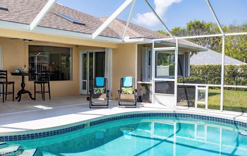Located just minutes to the Beach or Intracoastal River in the - photo 37