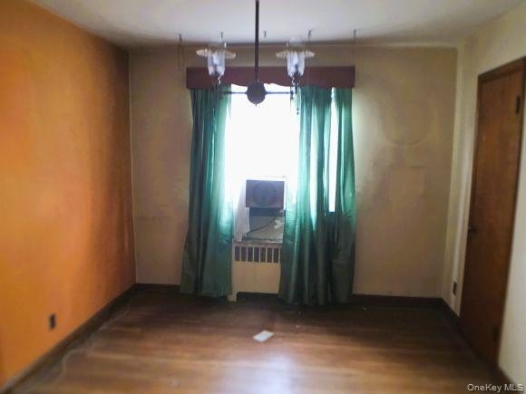 Throggs Neck - Two-Family Detached Brick Home Opportunity awaits - photo 9