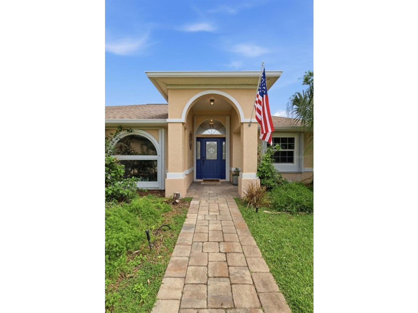 Located just minutes to the Beach or Intracoastal River in the - photo 43
