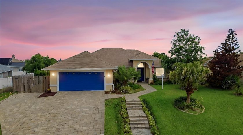 Located just minutes to the Beach or Intracoastal River in the - photo 44