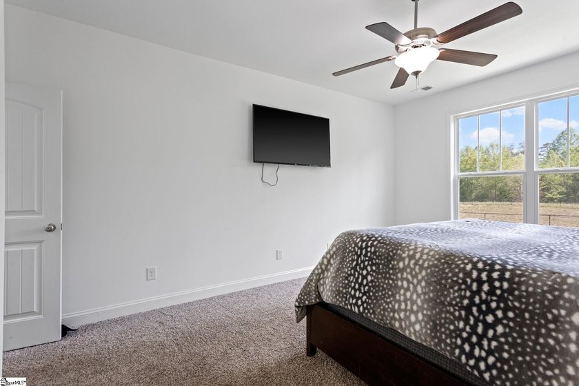 Welcome home to 217 Daystrom Dr.! Built in 2022 and beautifully - photo 18