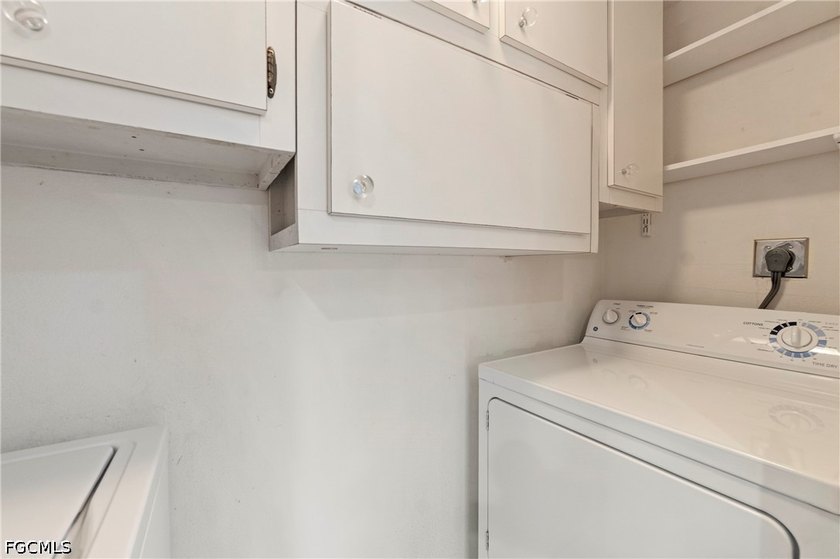 Welcome to this 2-bedroom, 2-bath townhome in Parkwoods, a - photo 22