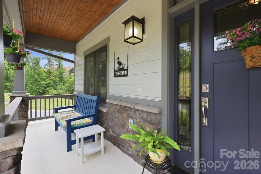 Welcome to sophisticated, carefree living in the highly - photo 6