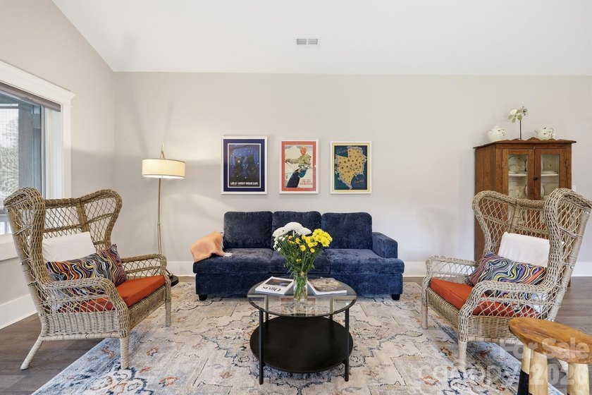 Welcome to sophisticated, carefree living in the highly - photo 8