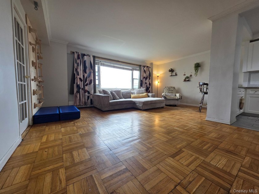 JUST IN THIS 2 BEDROOM APARTMENT WITH OPEN KITCHEN CONCEPT IS - photo 9
