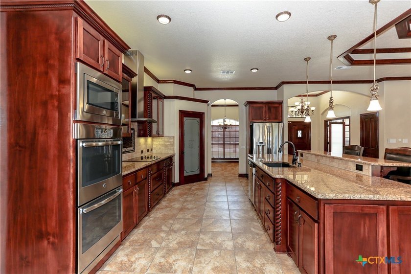 Welcome to 5207 Driftwood Court, an exceptional residence - photo 11