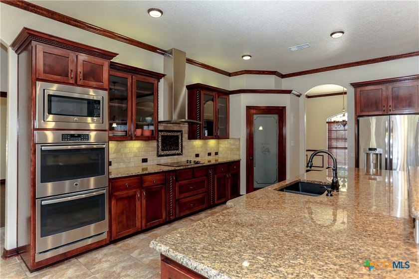 Welcome to 5207 Driftwood Court, an exceptional residence - photo 12
