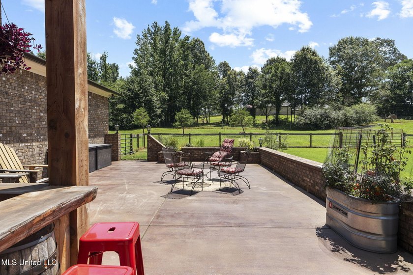 MODERN FARMHOUSE ESTATE ONLY 3 YEARS OLD! on 10 acres in - photo 58