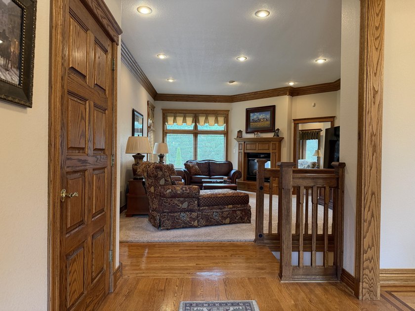 Beautiful all-brick executive-style home in the desirable - photo 11