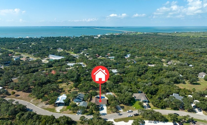 Beautiful One-Owner Coastal Retreat in Rockport/Lamar This - photo 21