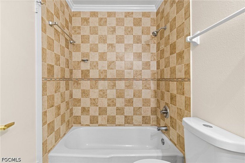 Welcome home to this charming two-bedroom, one-and-a-half-bath - photo 31