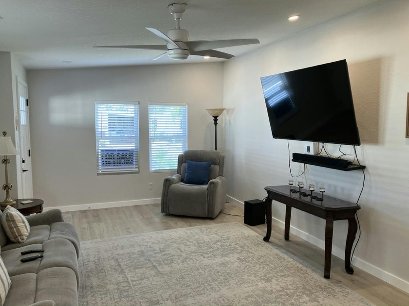 This New listing has so many updates and is ready to move right - photo 12