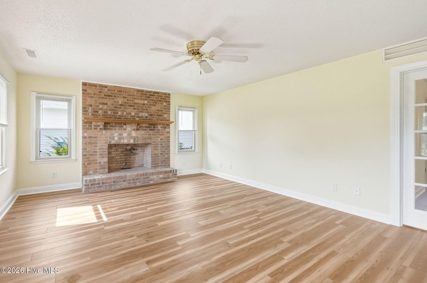 Welcome to this spacious 3-bedroom, 2-bath ranch home in the - photo 7