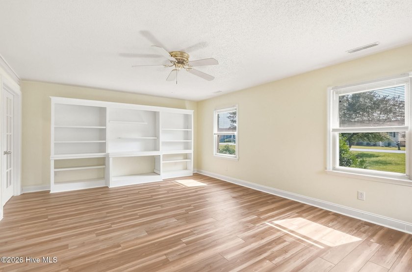 Welcome to this spacious 3-bedroom, 2-bath ranch home in the - photo 10