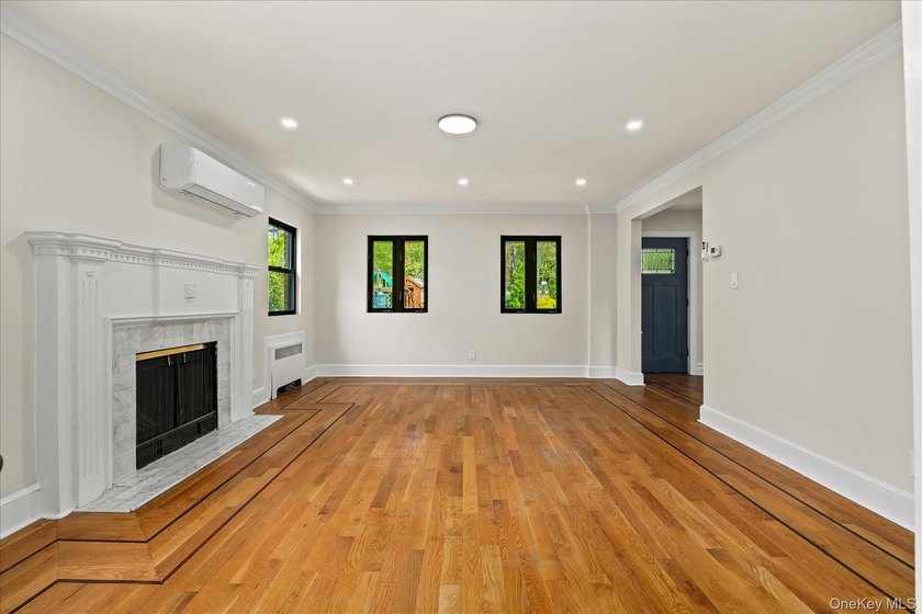 Welcome to this beautifully renovated GEM, This sun-drenched - photo 6