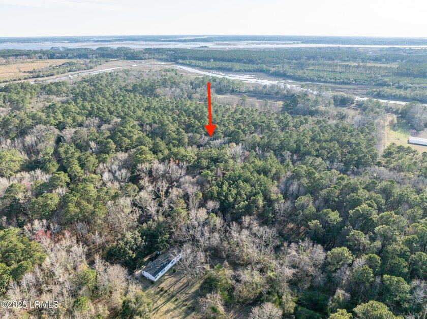 If you are looking for a large private seclude acreage, I have - photo 10
