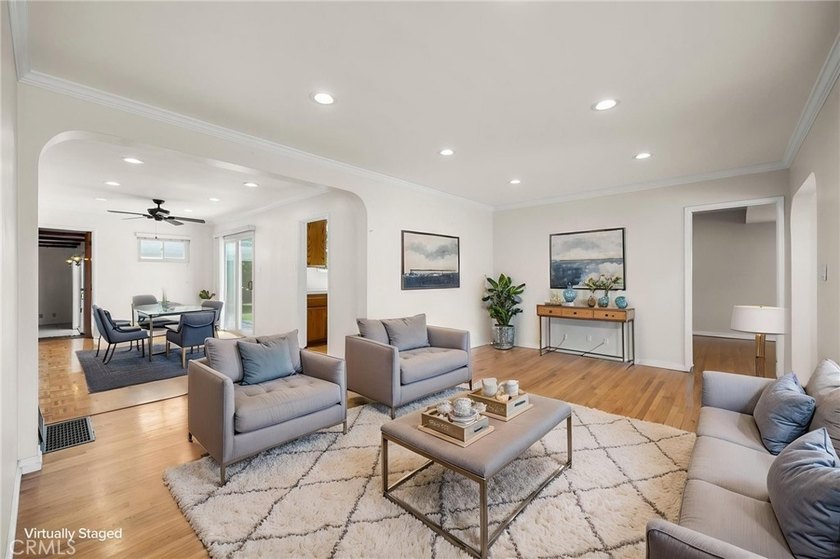 This corner lot, 3 Bedroom, 2 and 1/2 bath is in the popular Los - photo 11