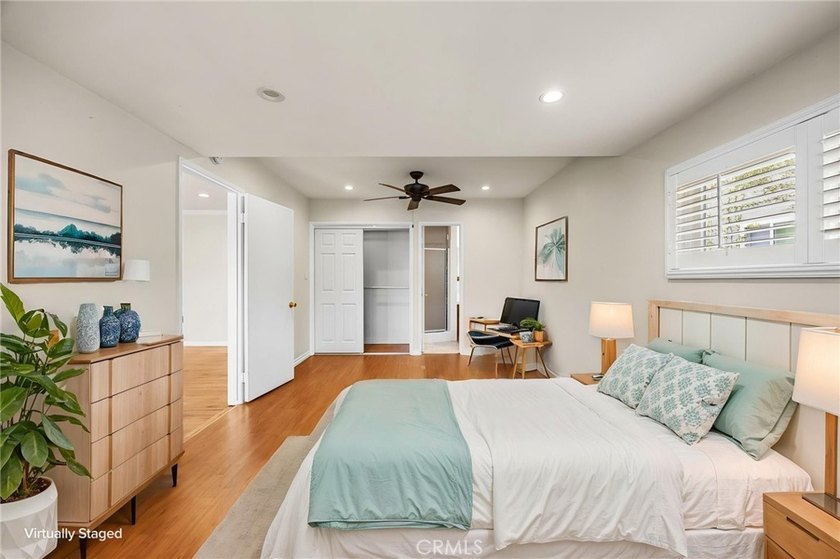 This corner lot, 3 Bedroom, 2 and 1/2 bath is in the popular Los - photo 24