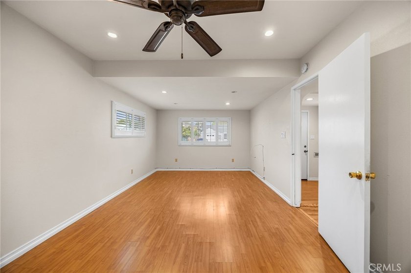 This corner lot, 3 Bedroom, 2 and 1/2 bath is in the popular Los - photo 25