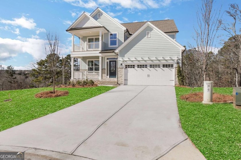 MOVE IN READY! Home is priced to sell! A massive FINISHED - photo 3