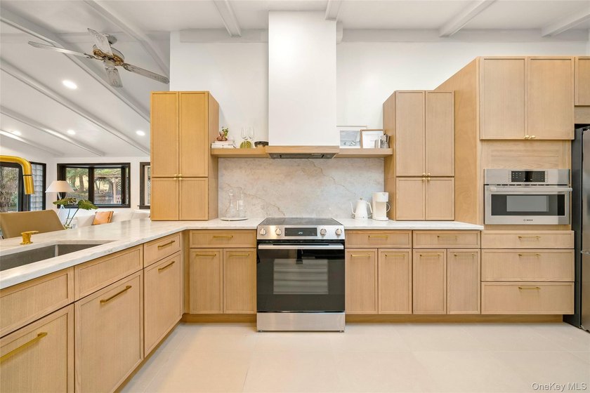 Highly sought-after Armonk school district! 3 bedrooms plus 1 - photo 13