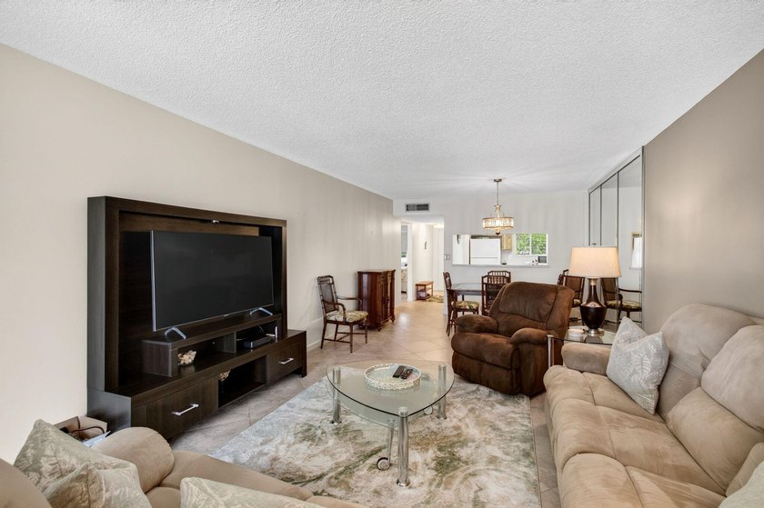 Beautiful condo in the highly south after Poinciana Gardens 55+ - photo 16