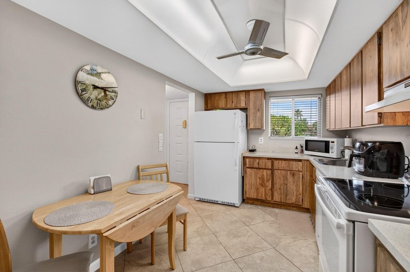 Beautiful condo in the highly south after Poinciana Gardens 55+ - photo 24