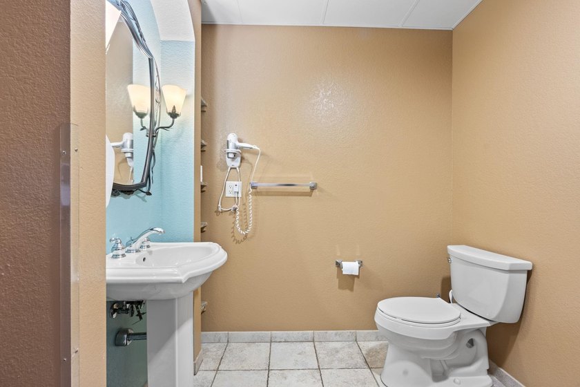 Space, views and the ability to make the property your own - photo 22