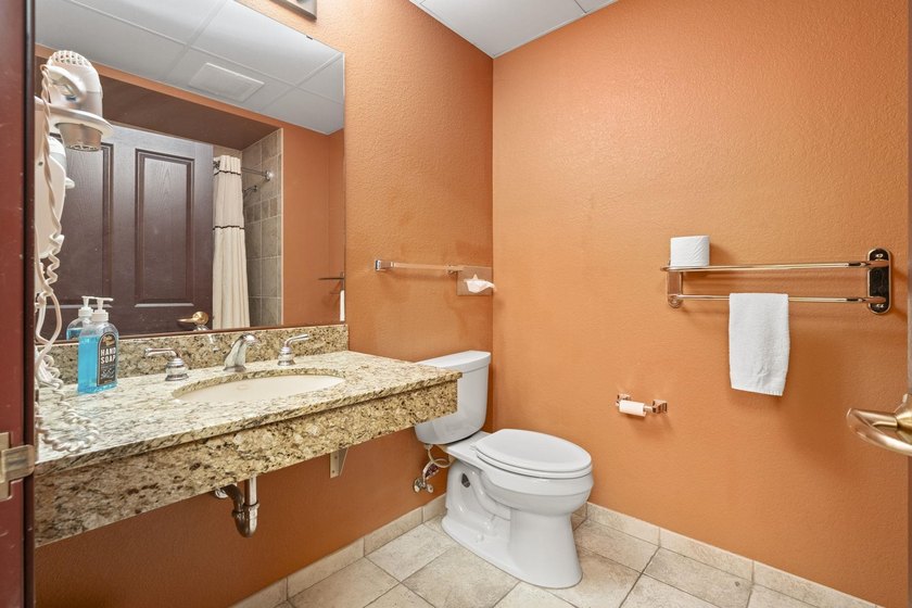 Space, views and the ability to make the property your own - photo 33