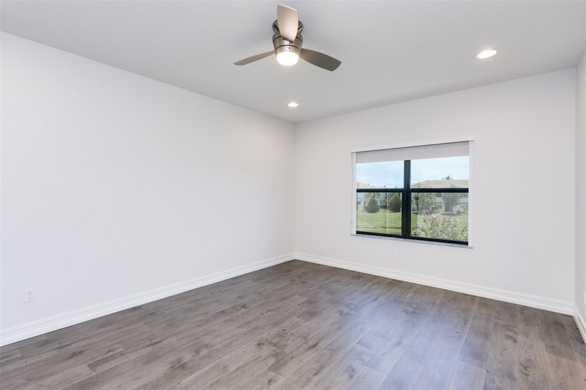 You will LOVE this stunning Lake Front Corner Townhouse. 3 - photo 38
