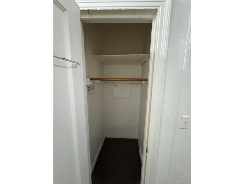 Beautifully maintained and move-in ready 1- bedroom co-op - photo 12