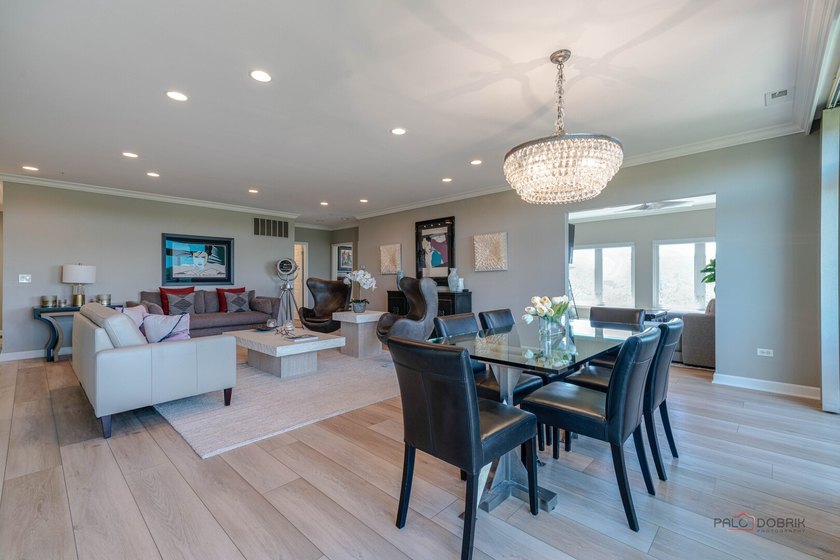 LARGEST PENTHOUSE END-UNIT | POND VIEWS | 3 BEDROOMS | 2.1 BATHS - photo 9