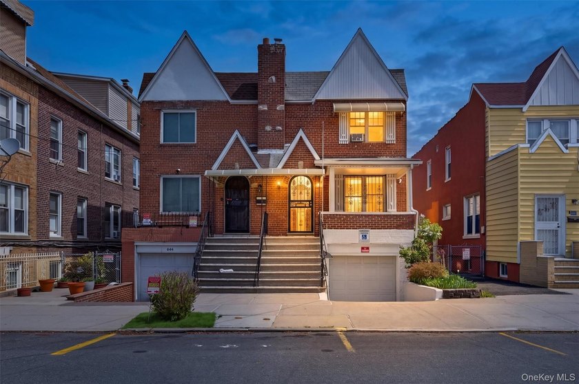 Welcome Home to 642 Edison! A rare opportunity in Throggs Neck - photo 2
