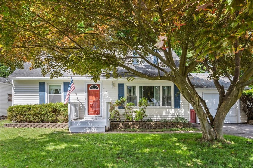 Just Listed! Welcome home to this charming 4-bedroom Cape Cod - photo 6