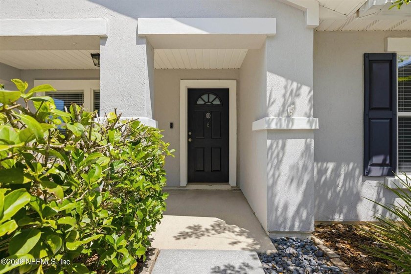 PRICE REDUCED!! Move right into this beautifully maintained - photo 9
