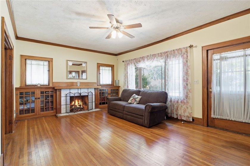 Welcome to this spacious 4-bedroom, 1-bath home offering 2,202 - photo 7