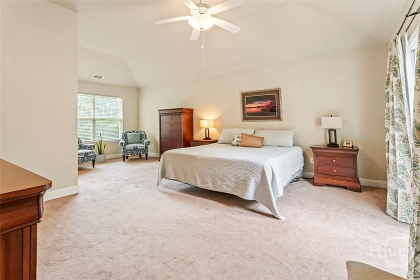 Recently enhanced with a beautifully updated owner's suite - photo 15