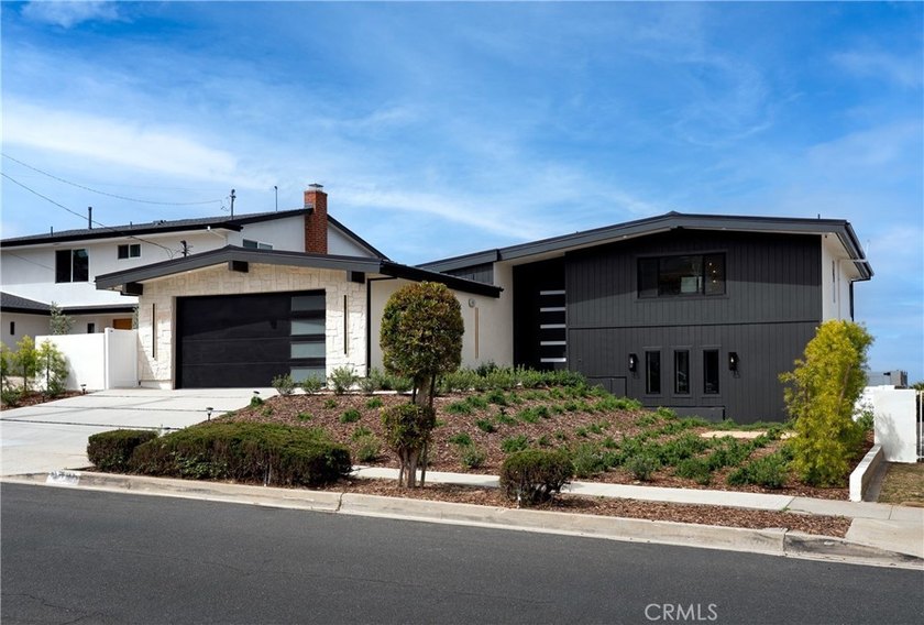 MALIBU TO CATALINA OCEAN VIEWS | COMPLETE NEW RENOVATION | 5 BED - photo 45