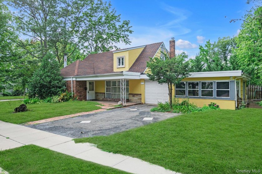 Welcome to this Great Potential Expanded Ranch in the Heart of - photo 20